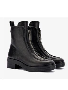 Larroude lo Nicole Black Front-Zip Leather Ankle Boots